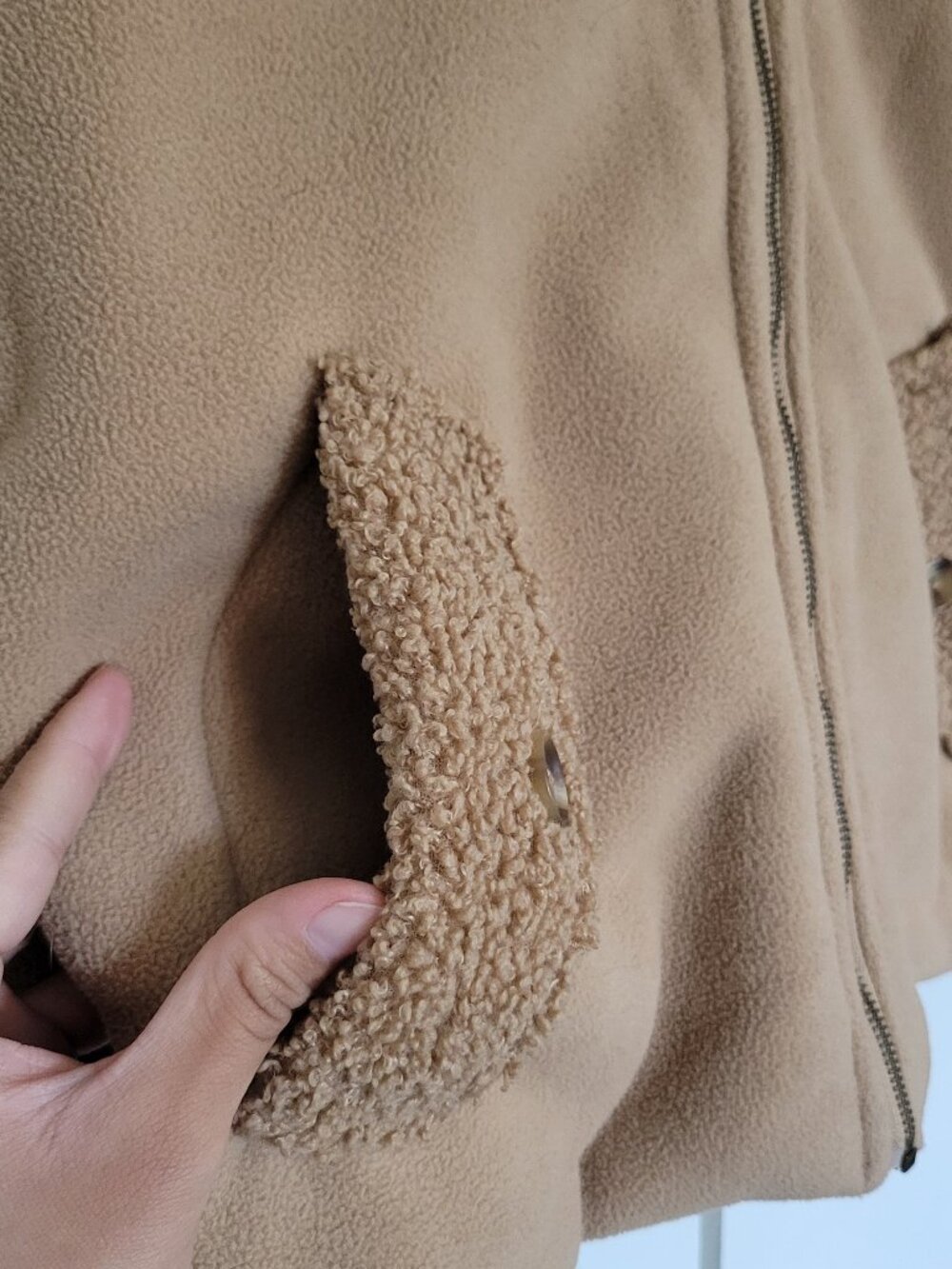Banana Republic - faux sherpa bomber jacket, size medium, tan/camel - Picture 4 of 8